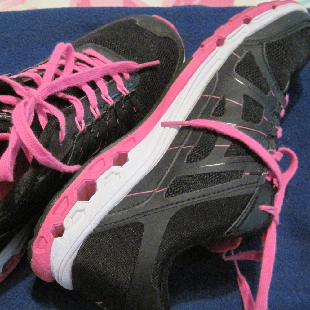 Tennis Shoes